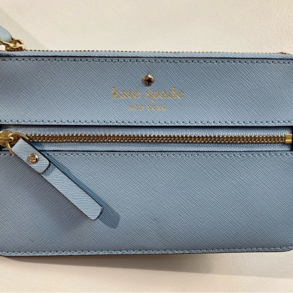 Kate Spade Baby Blue Wristlet with Smooth Leather Finish - Picture 4 of 7